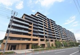 リーフィアレジデンス橋本の外観