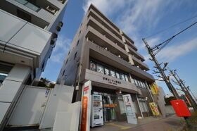 クレスト多摩センターの外観
