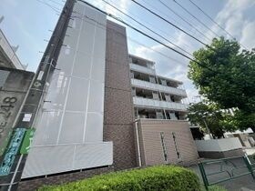 多摩市諏訪1丁目の外観