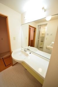 ★大きな鏡でおしゃれもたのしい★