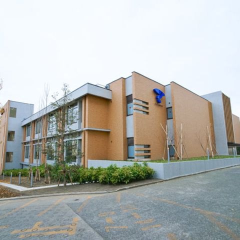 私立帝京大学
