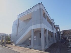 中川グリーンハイムの外観