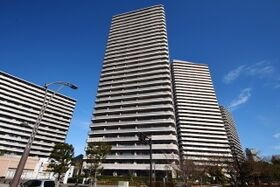 オラリオンサイト4番館の外観