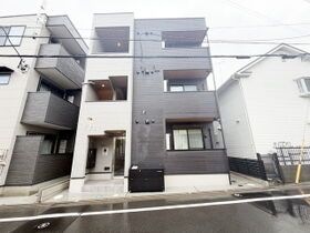 Ｒｓｏｎｎｅ　Ｎｏｉｒの外観