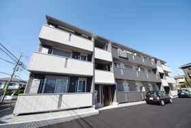 ポーロウニア横山の外観