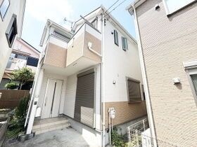 クレイドルガーデン相模原市中央区淵野辺本町第27　3号棟の外観