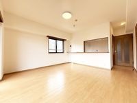 〜二面採光のお部屋です〜