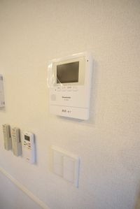 〜はーい、どなた〜