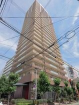 カスタリアタワー長堀橋の外観