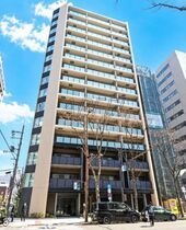 ソルティア東梅田の外観