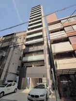 ブリリアントジュネス本町の外観