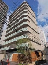 JINEVER上本町の外観