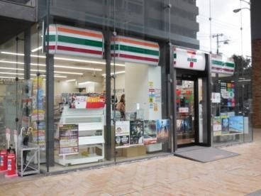 セブンイレブン 新大阪ブリックビル店
