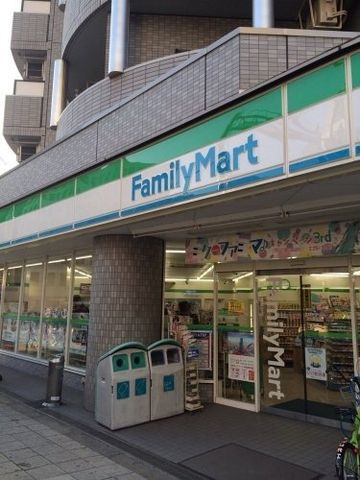 ファミリーマート 天六駅前店