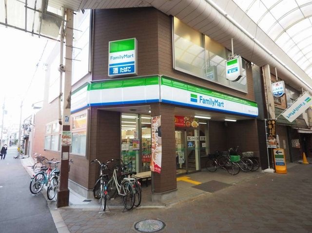 ファミリーマート 東成しんみちロード店