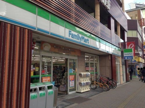 ファミリーマート難波中三丁目店