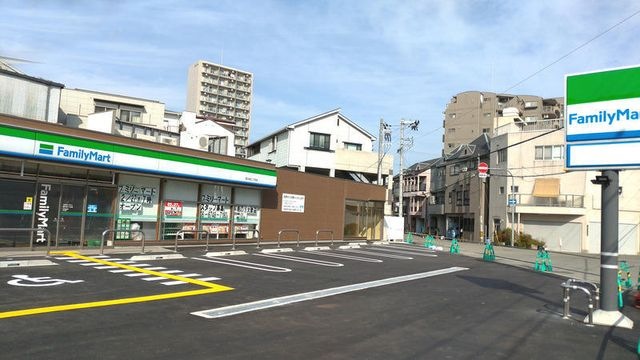 ファミリーマート 西九条三丁目店