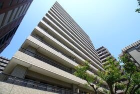 ライオンズプラザ大濠公園の外観