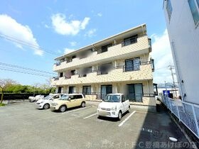 サントラストA棟の外観
