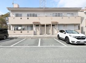 ミラノヴィレッジ B棟の外観