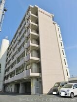 大羽マンションの外観