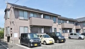 タプロコート三本木の外観