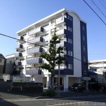 シャトーウィスタリヤの外観