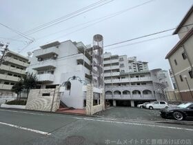 グリーンパーク吉田の外観