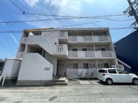 レジデンス三和の外観