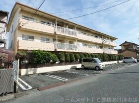メゾンサカエの外観