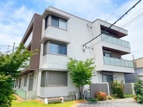 プリュネ向山の外観