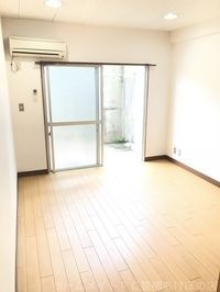 同型別部屋写真(反転)