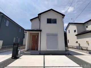 写真:リナージュ豊川市大橋町02の外観