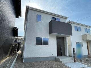 写真:御津町上佐脇屋敷貸家の外観