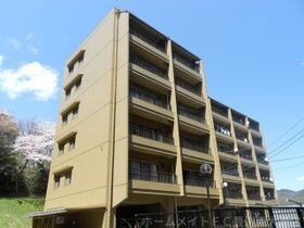 グリーンライフ山ノ沢の外観
