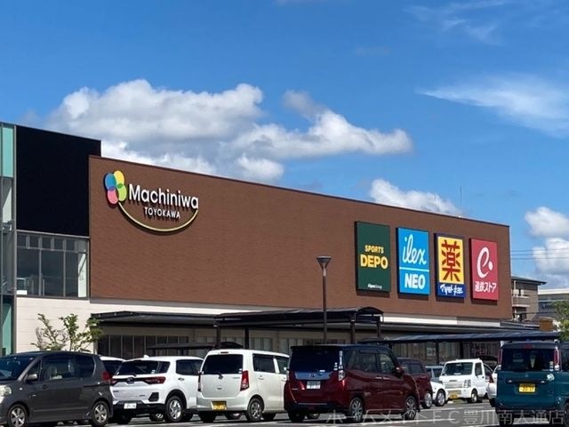 遠鉄ストア豊川店