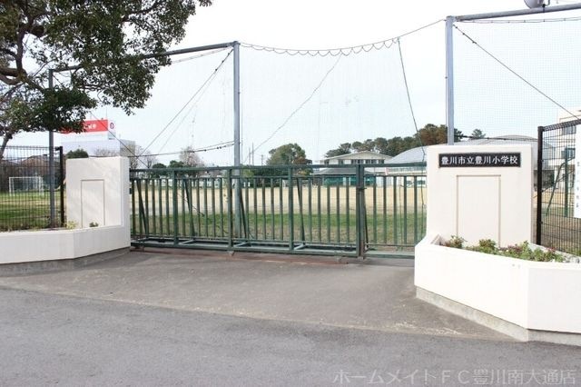 豊川市立豊川小学校