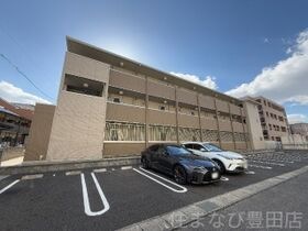 クリア トゥレス B棟の外観