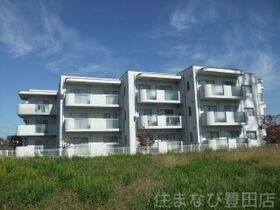 ホワイトホークの外観