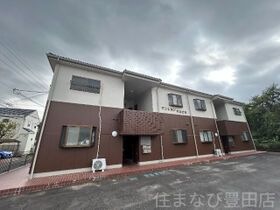 マンションマルカネの外観