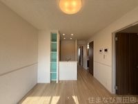 同型完成モデル