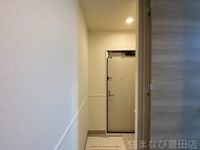 同型完成モデル
