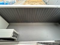 同型完成モデル