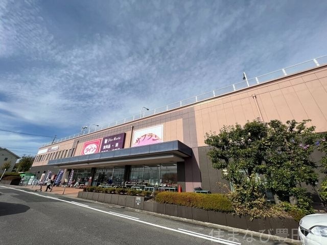 パレマルシェ東郷店