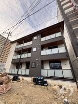 川西市中央町の外観