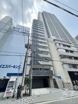 M:COURT新町の外観