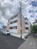 フジパレスJR長瀬の外観