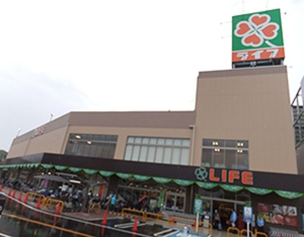 ライフ東淡路店