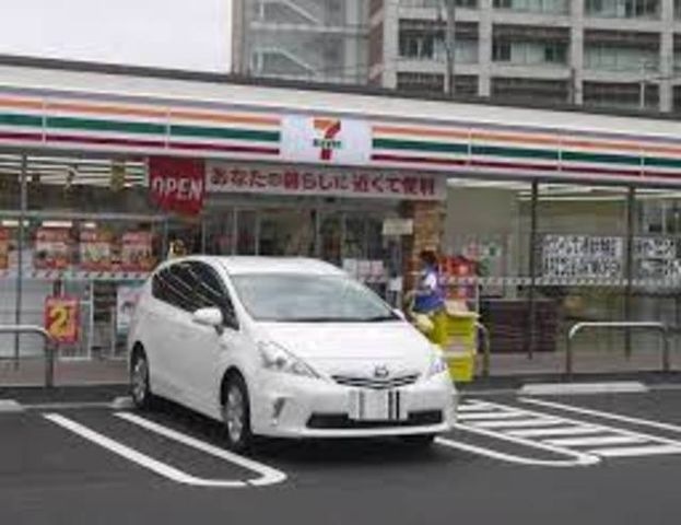 セブンイレブン摂南大学前店