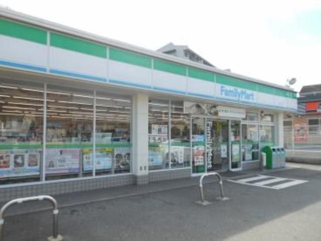 ファミリーマート吹田山田西店